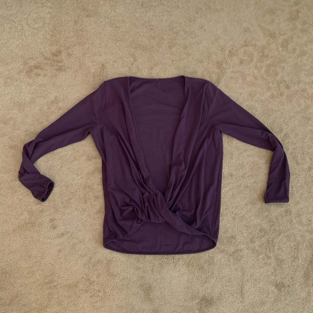 Women’s Lululemon long sleeve top. Size 12